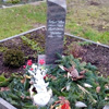 Gemeinschaftsgrabanlage mit Stele Hof